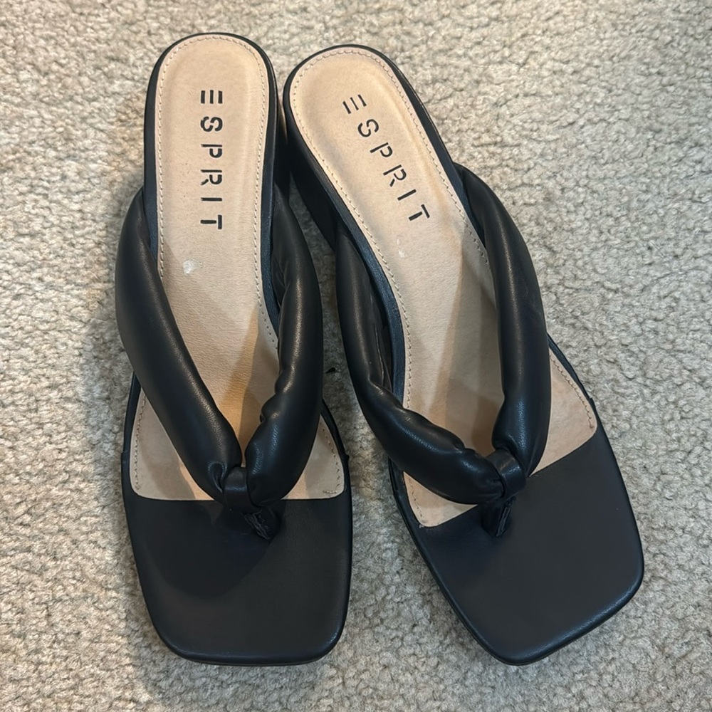 Black kitten heel Esprit brand
